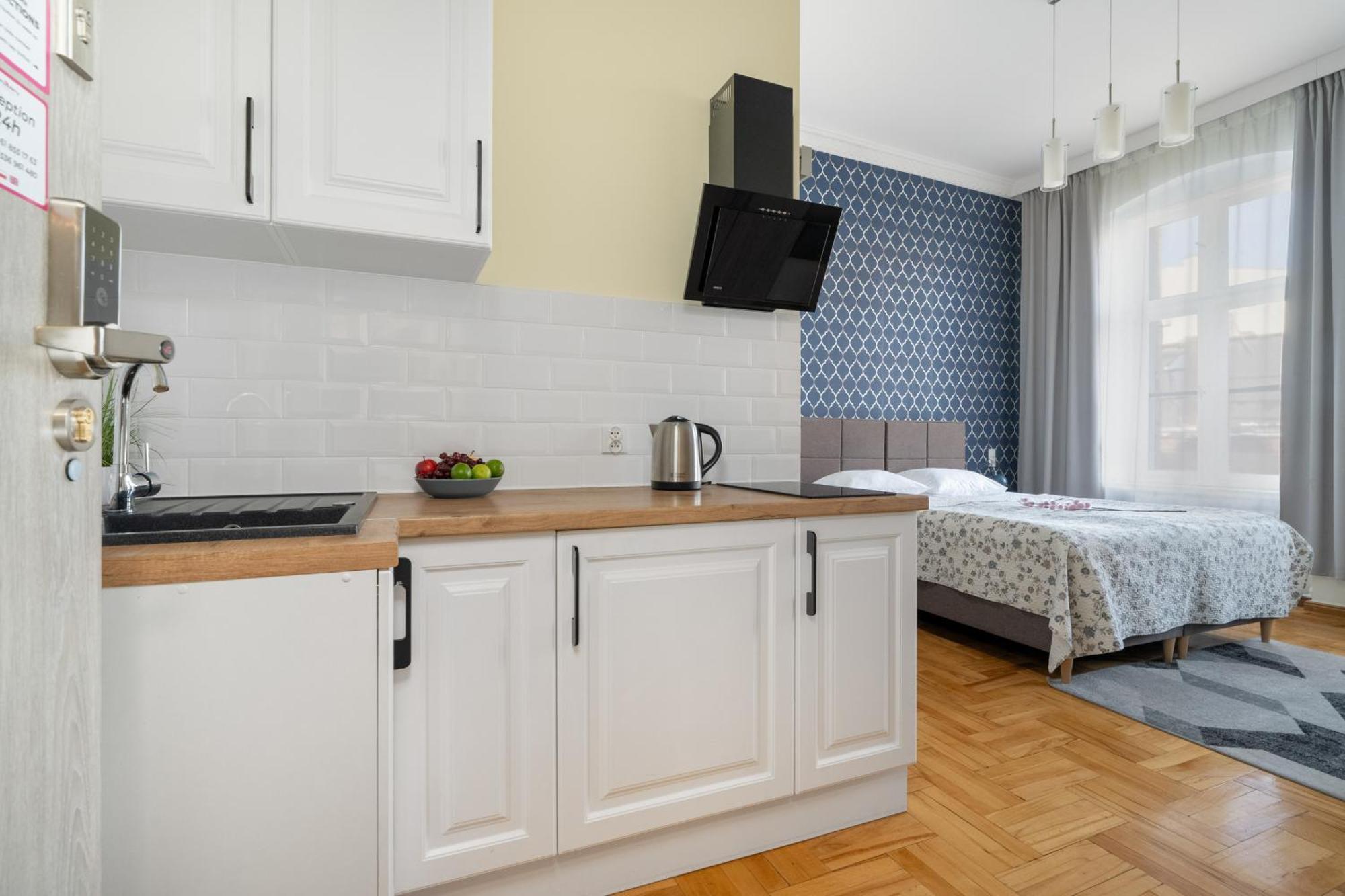 Przytulne Studia Very Berry W Poznaniu Blisko Parku By Noclegi Renters Extérieur photo