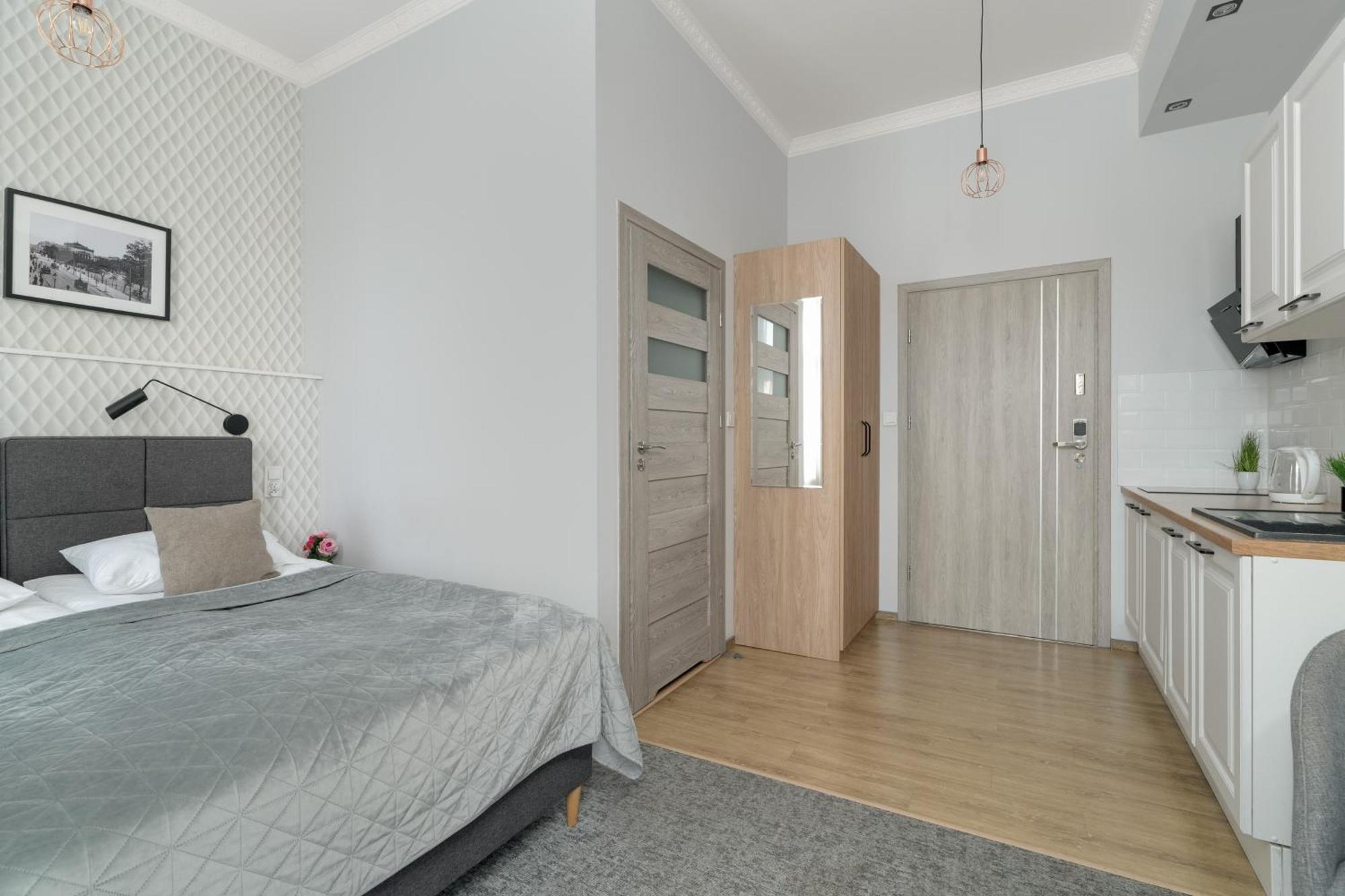 Przytulne Studia Very Berry W Poznaniu Blisko Parku By Noclegi Renters Extérieur photo