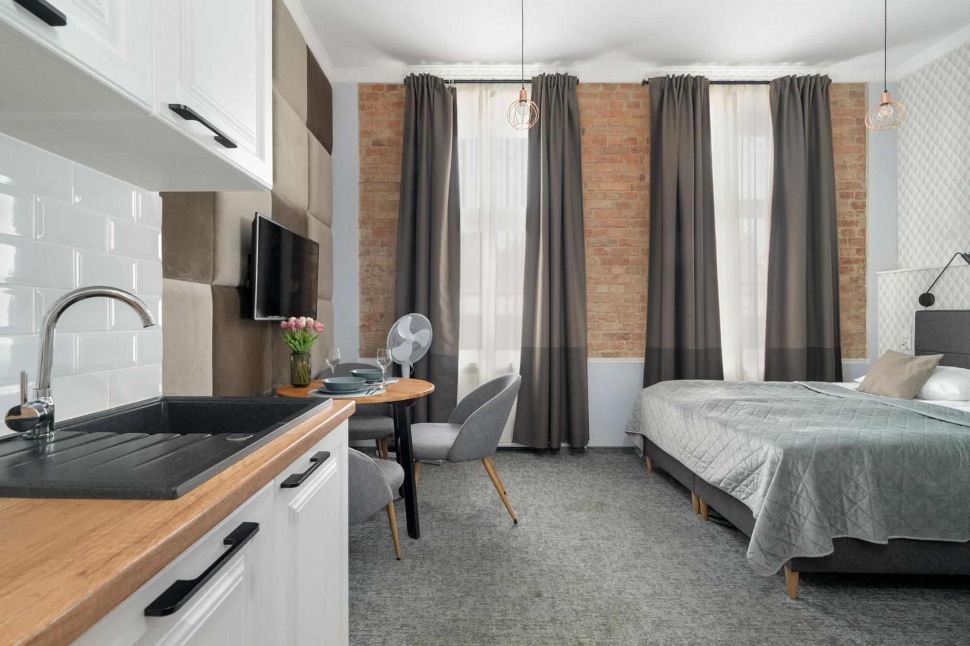 Przytulne Studia Very Berry W Poznaniu Blisko Parku By Noclegi Renters Extérieur photo