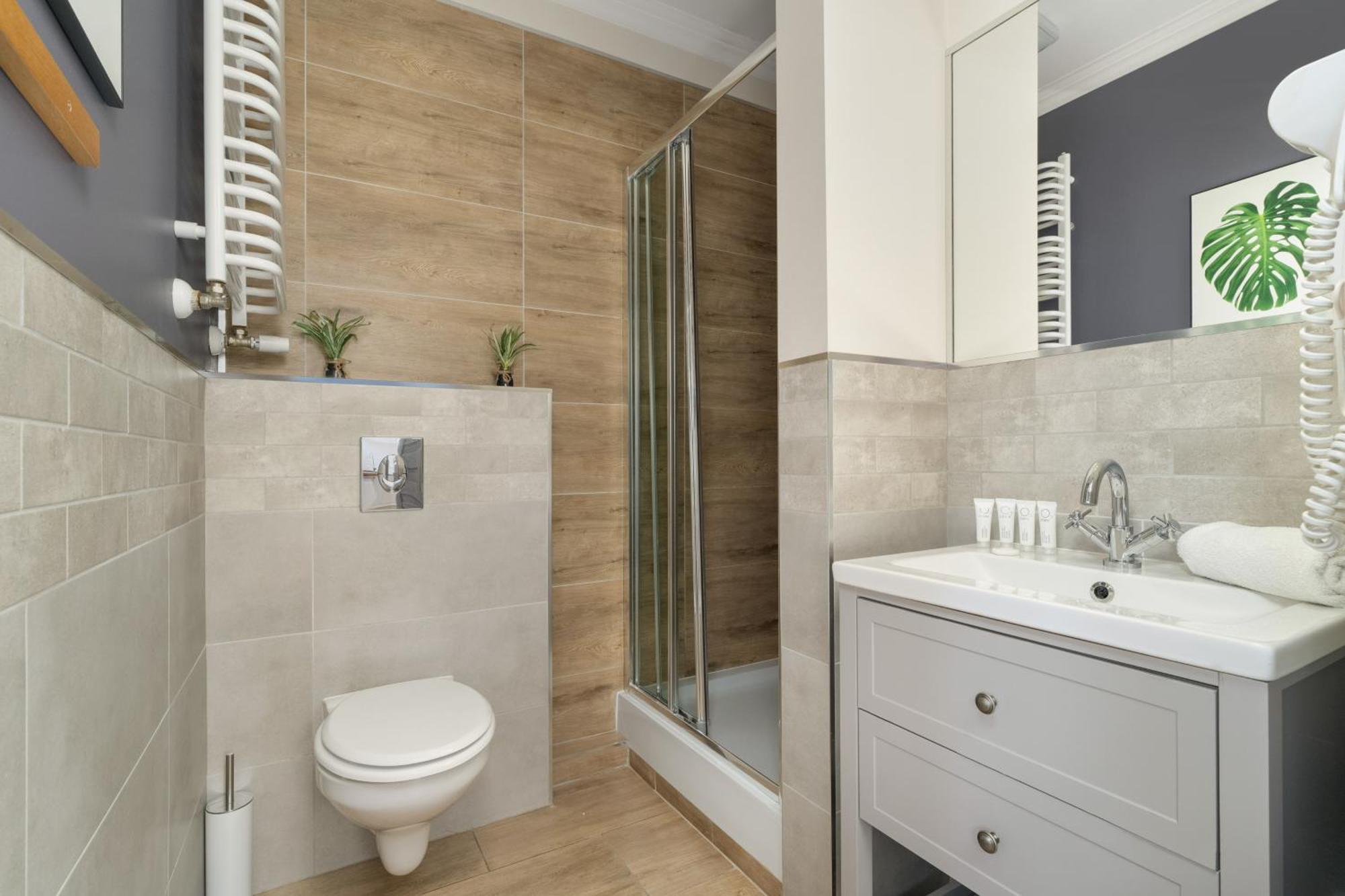 Przytulne Studia Very Berry W Poznaniu Blisko Parku By Noclegi Renters Extérieur photo