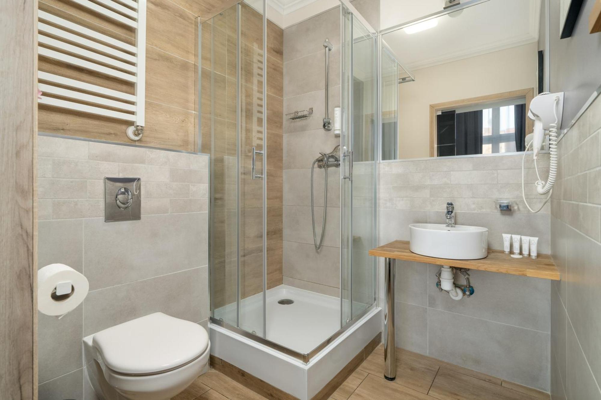 Przytulne Studia Very Berry W Poznaniu Blisko Parku By Noclegi Renters Extérieur photo